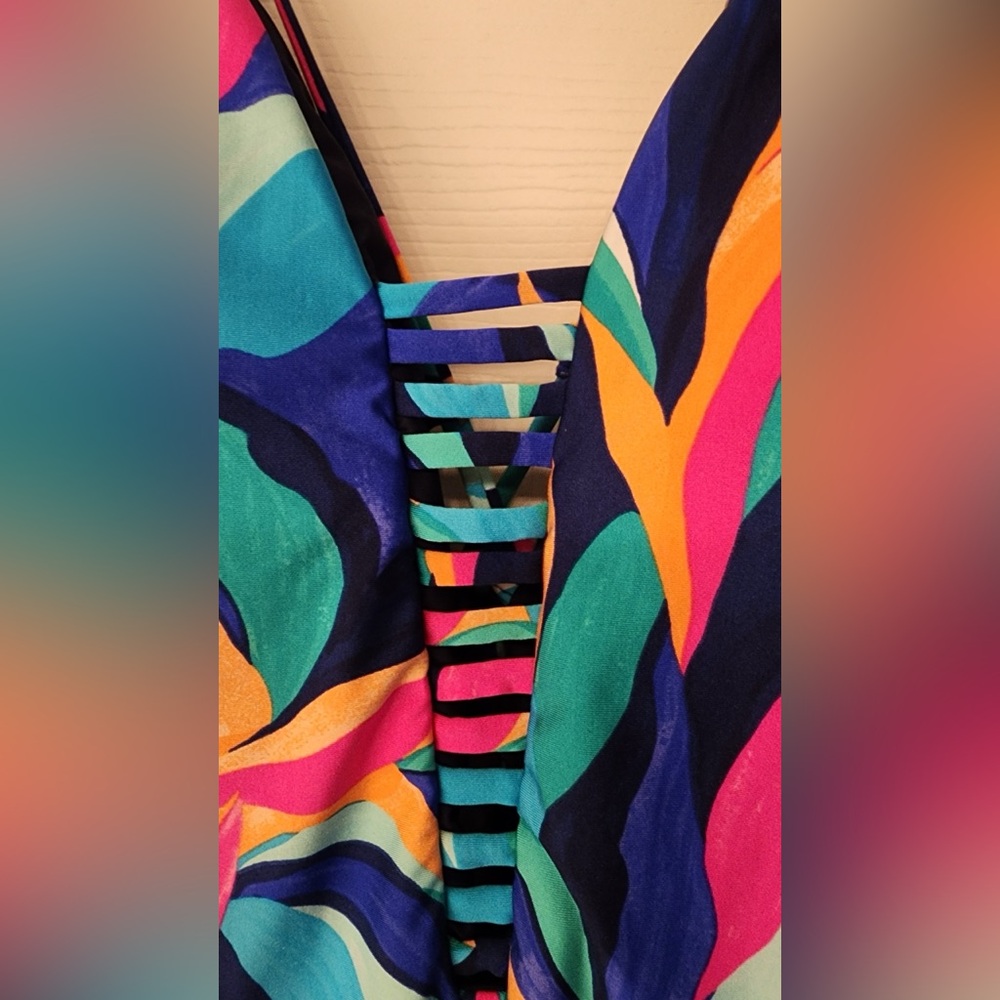 La Blanca Women's One Piece Reversible Swimsuit Plunge Tummy Control Size 10 - Picture 13 of 16